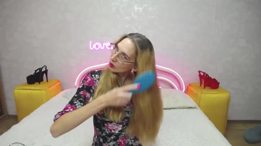 KlaryBrait Live Sex December 18, 2025