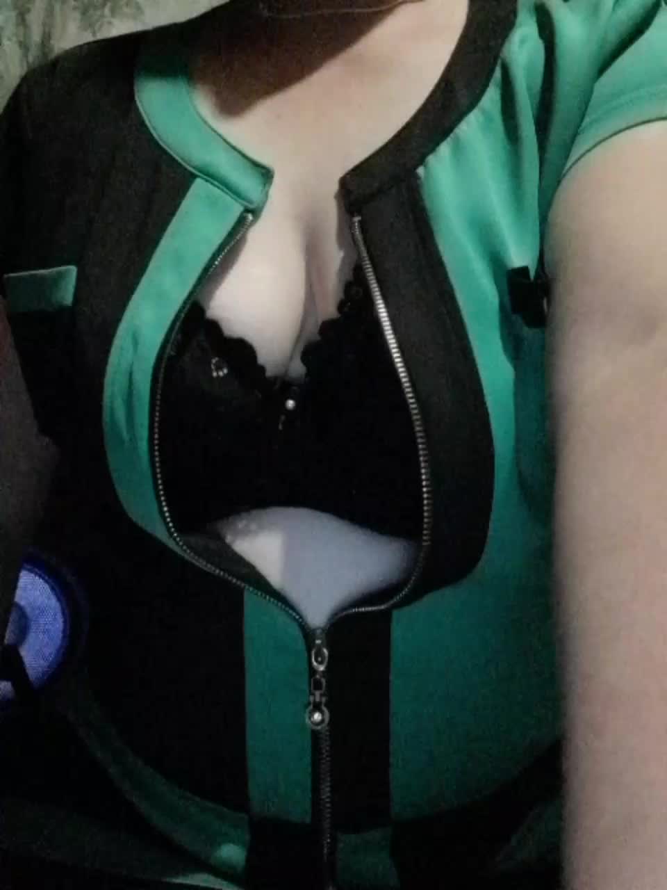 Iriska2025 Live Sex December 13, 2025