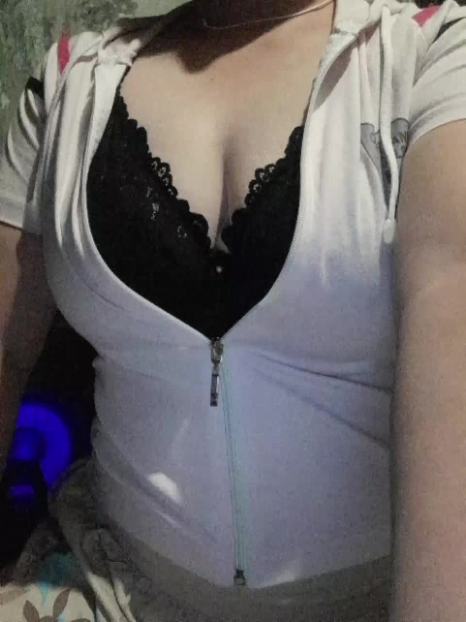 Iriska2025 Live Sex December 13, 2025