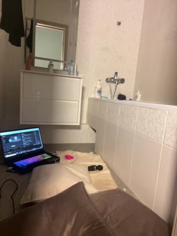 DeniMilkyyyyy Live Sex December 17, 2025