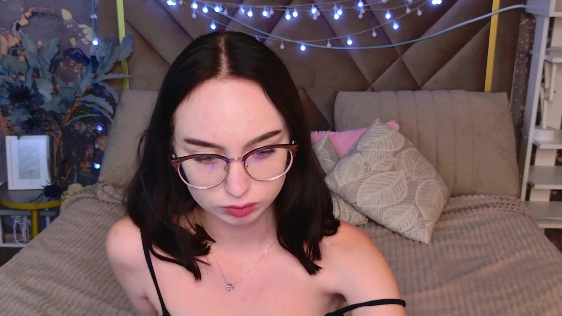 MonikaCarter Live Sex December 13, 2025