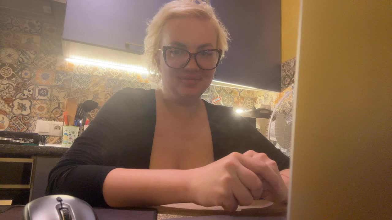 Oksana494 Live Sex December 12, 2025