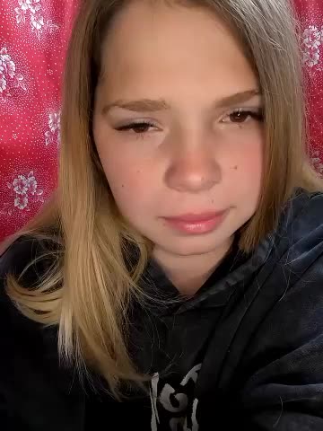 Zuli_Kiska Live Sex December 14, 2025