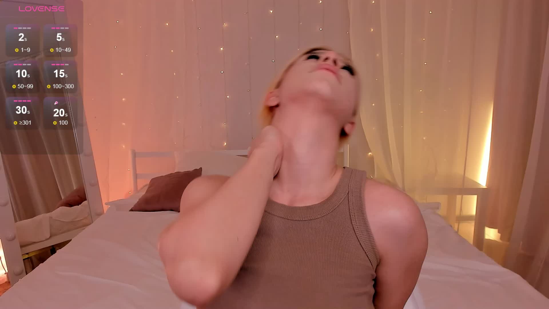 Necucubi Live Sex December 17, 2025