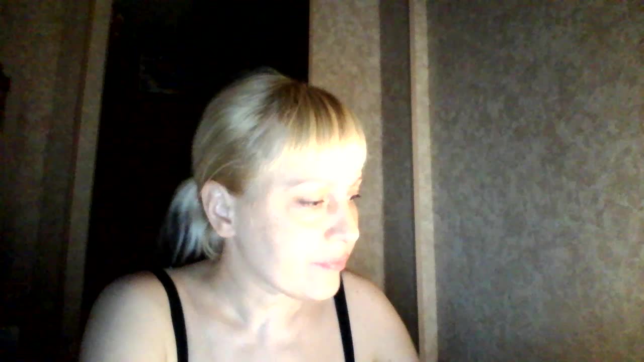 krisss2016 Live Sex December 19, 2025