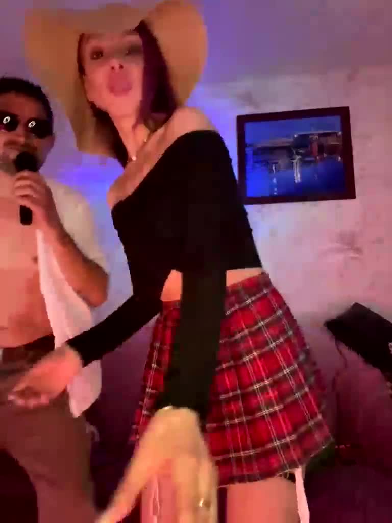 VIP17CoupleDream Live Sex December 18, 2025