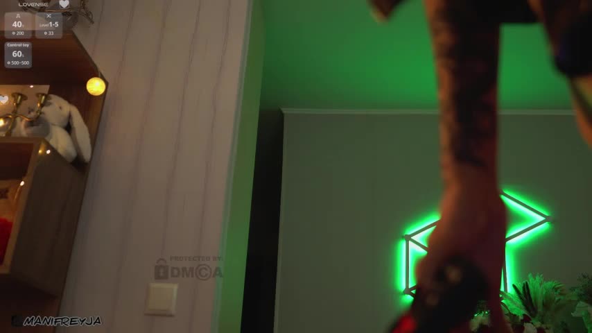 ManiFreyja Live Sex December 18, 2025