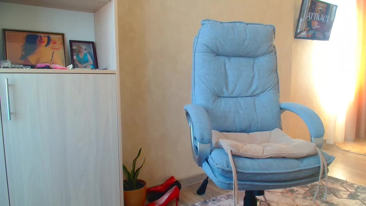 Brionia Live Sex December 13, 2025