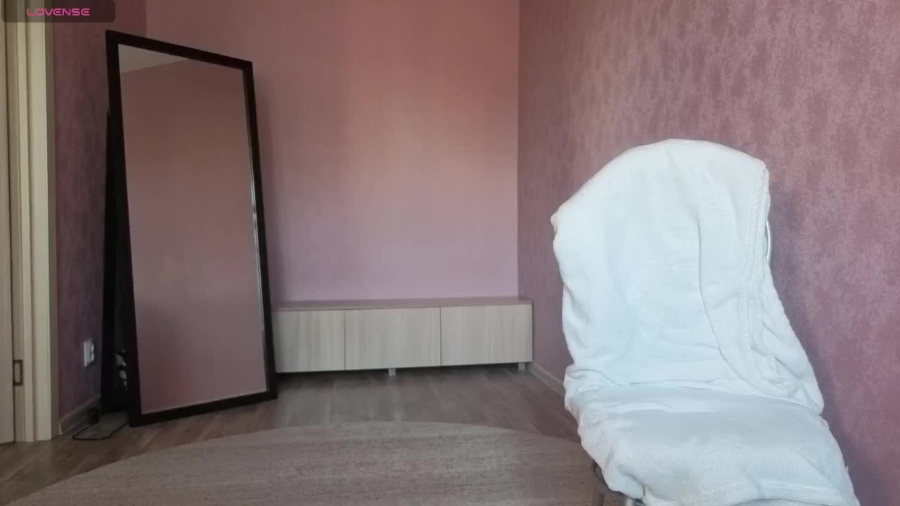 FemdomLedyMaria Live Sex December 17, 2025