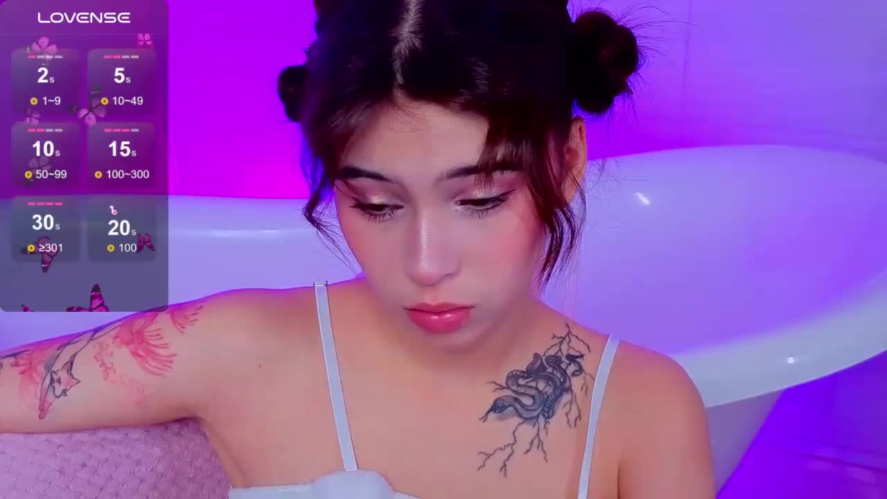 CoralineJones Live Sex December 20, 2025