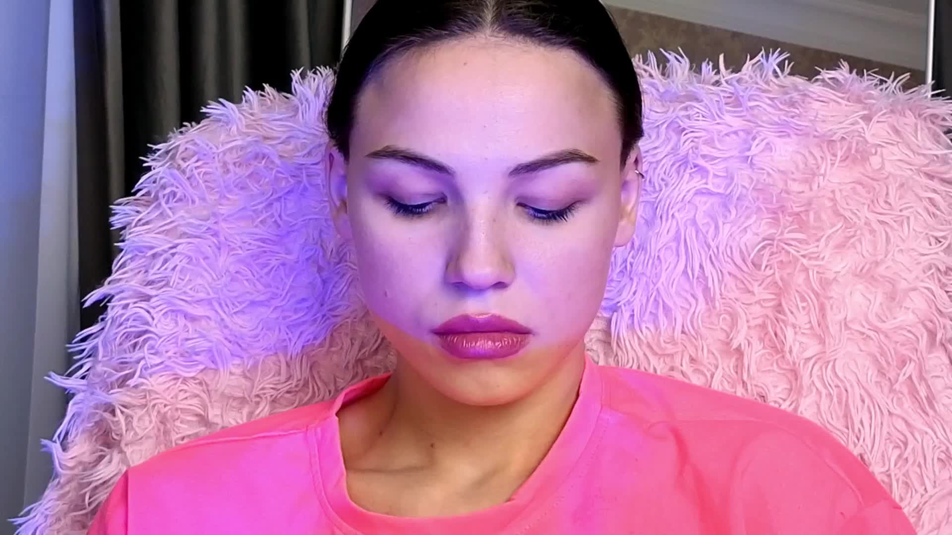 EmilyLuxxxury Live Sex December 13, 2025