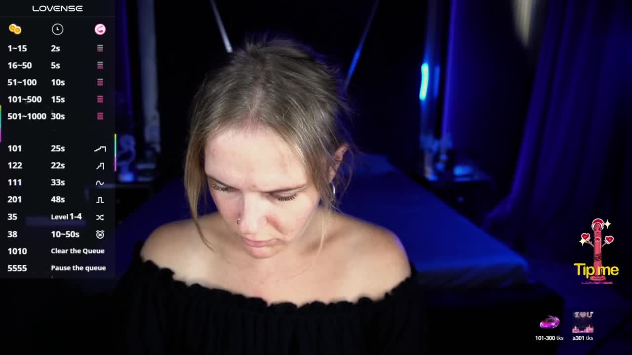 MaribelRiver Live Sex December 17, 2025