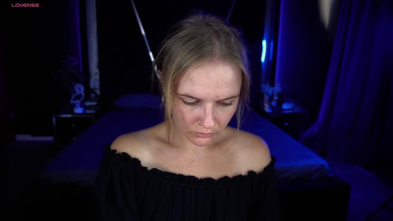 MaribelRiver Live Sex December 17, 2025