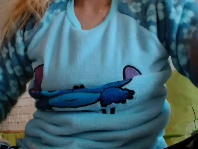 AngelAlone Live Sex December 17, 2025