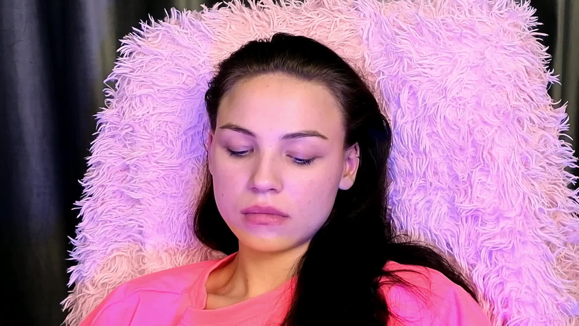 EmilyLuxxxury Live Sex December 13, 2025