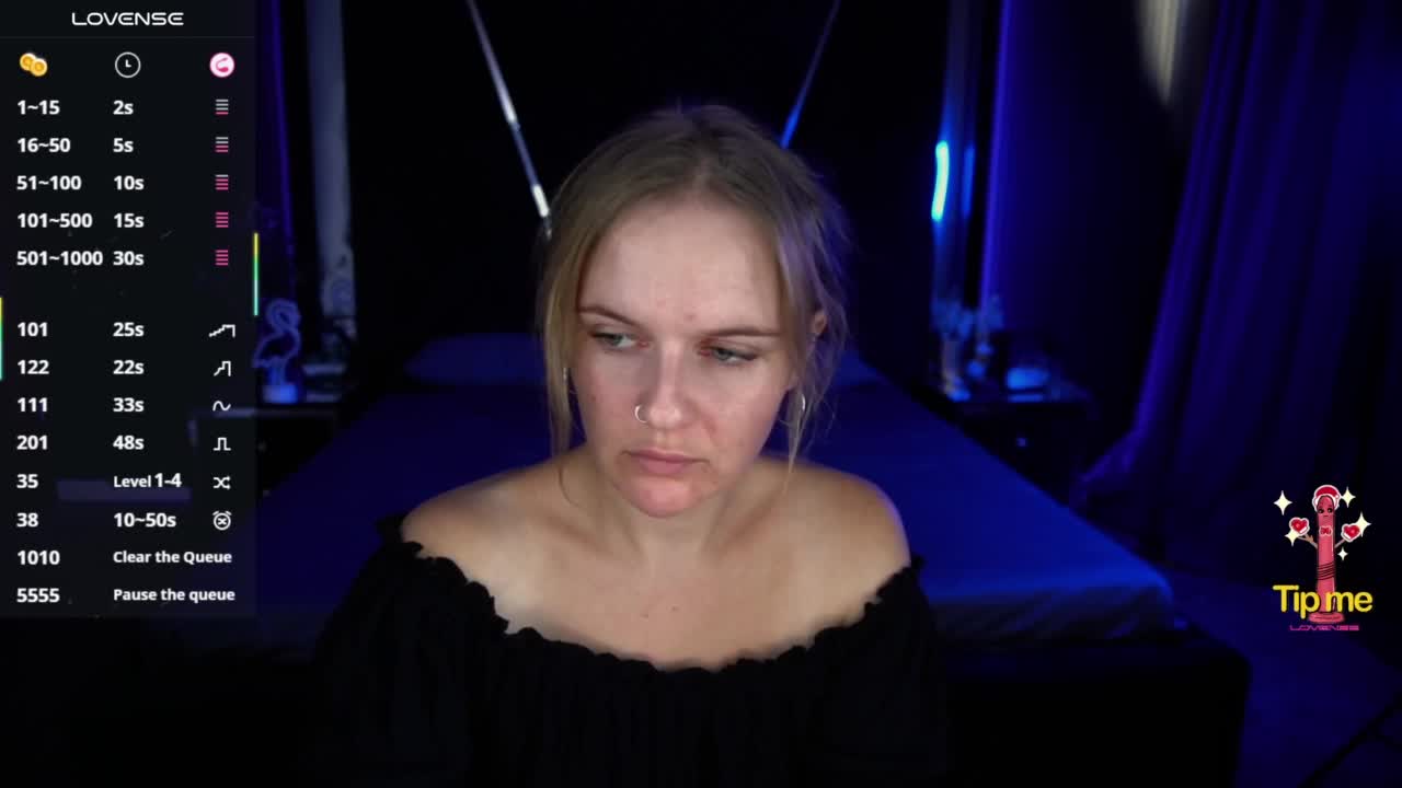 MaribelRiver Live Sex December 17, 2025