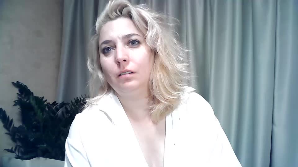 KickaIricka Live Sex December 14, 2025