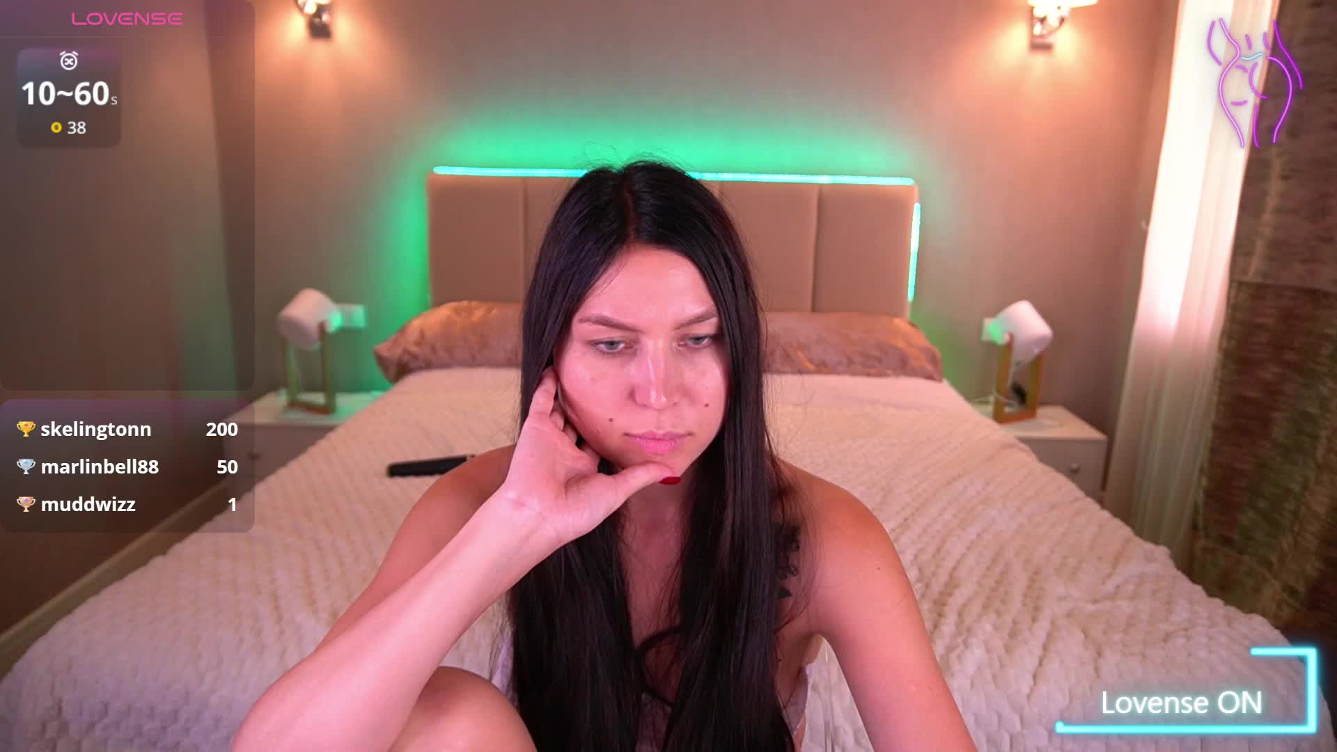 EliseVelour Live Sex December 17, 2025