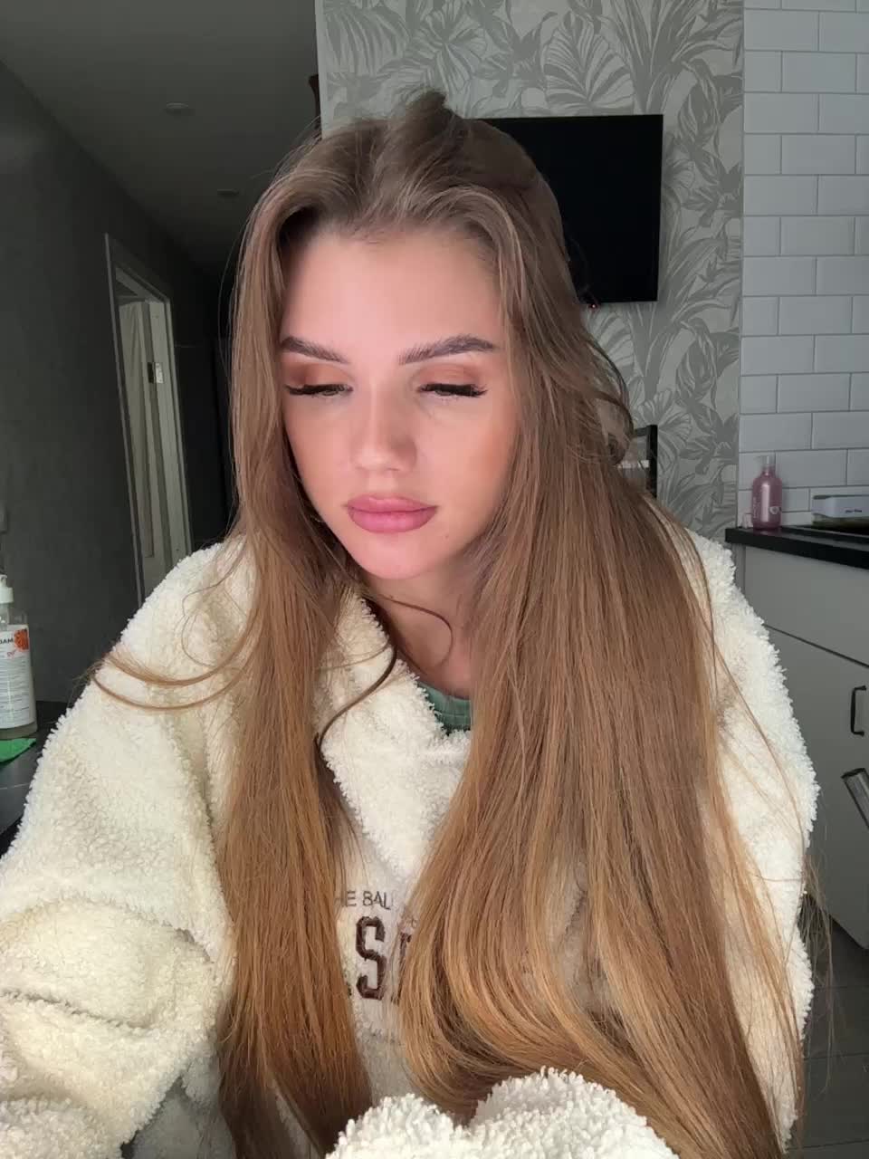 SweetyMia Live Sex December 15, 2025