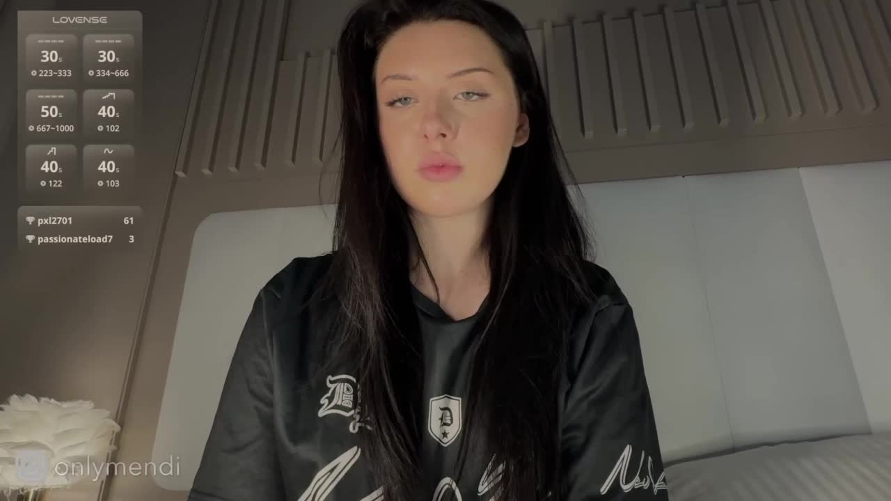 MENNDI Live Sex December 18, 2025