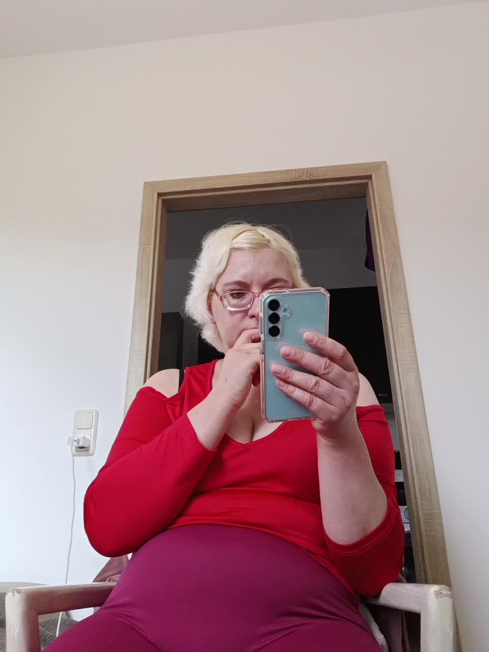 Vika211 Live Sex December 18, 2025