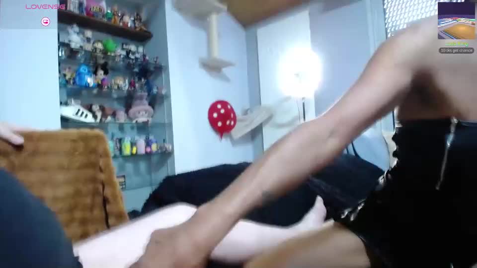 sexapoly Live Sex December 13, 2025