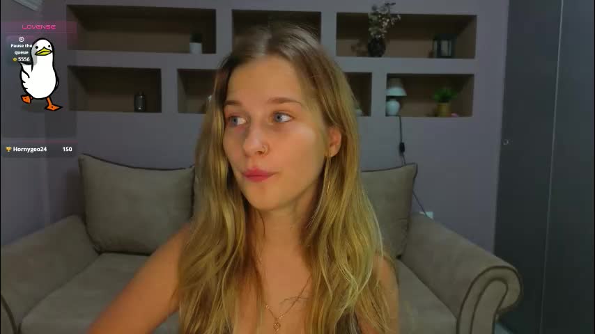 lynntiny Live Sex December 13, 2025