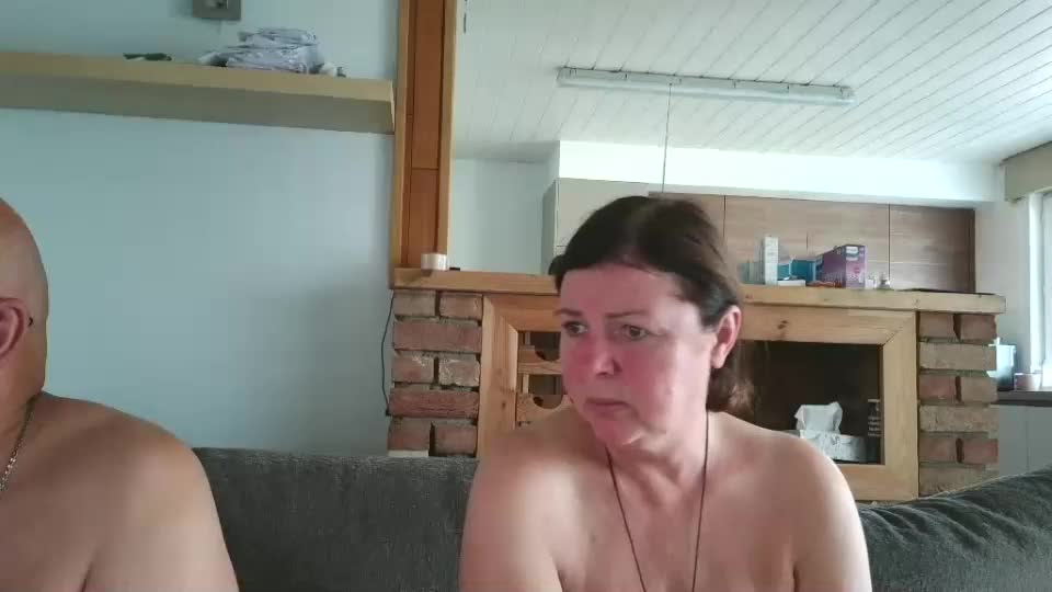 sanroom Live Sex December 14, 2025