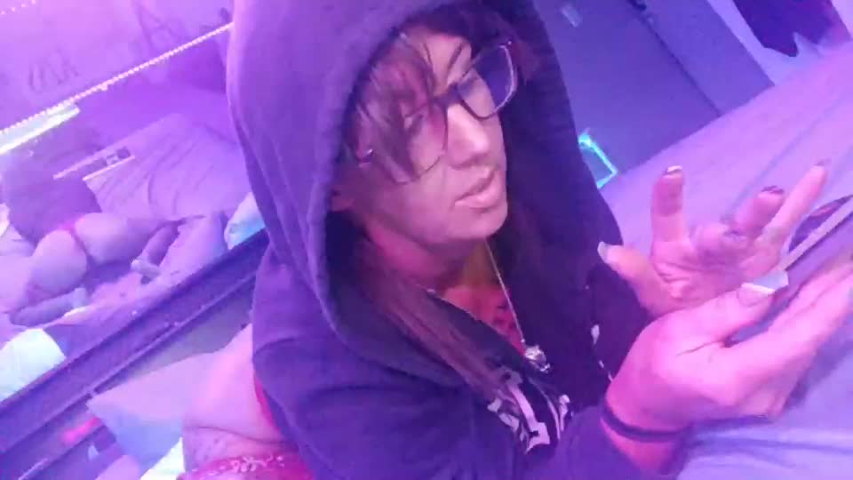 kikilovespartylights Live Sex December 12, 2025