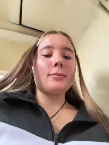 StephanieMur Live Sex December 18, 2025