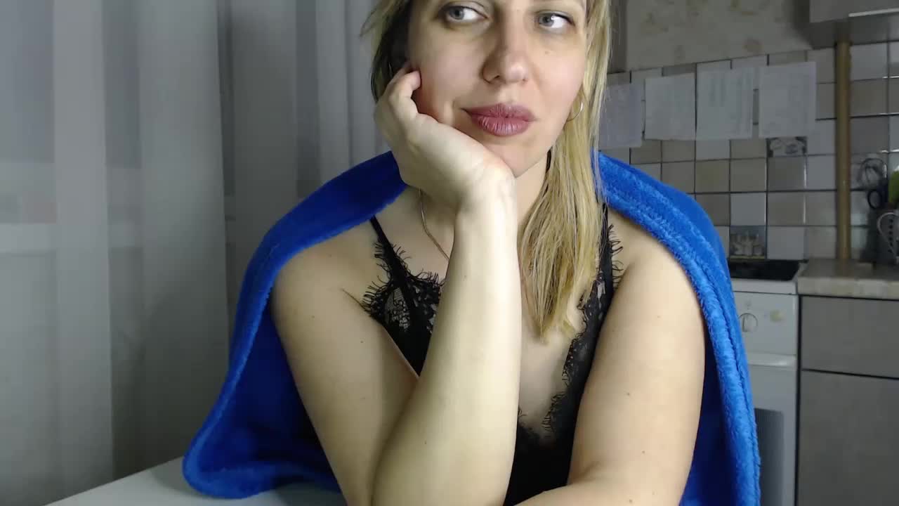 Karmella Live Sex December 13, 2025