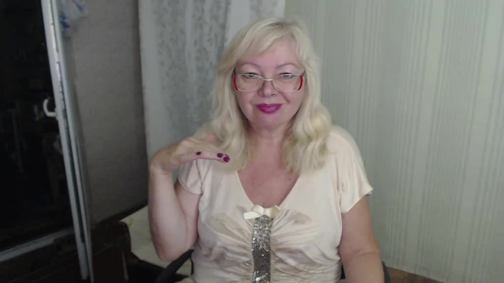 EvelynLoveShy Live Sex December 17, 2025