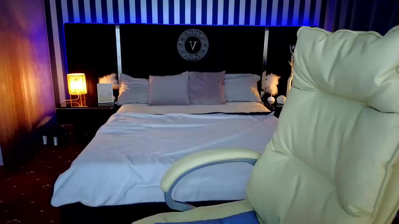 BettyDark Live Sex December 17, 2025