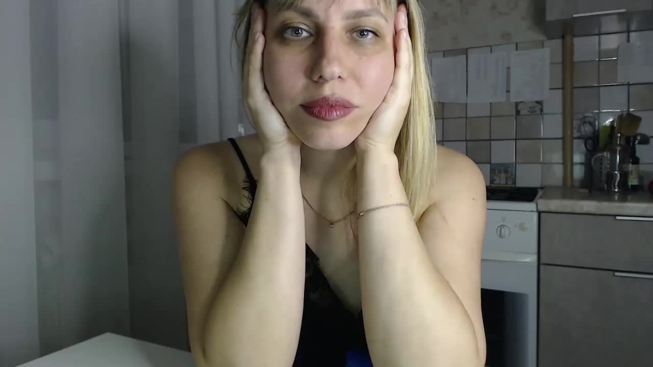 Karmella Live Sex December 13, 2025