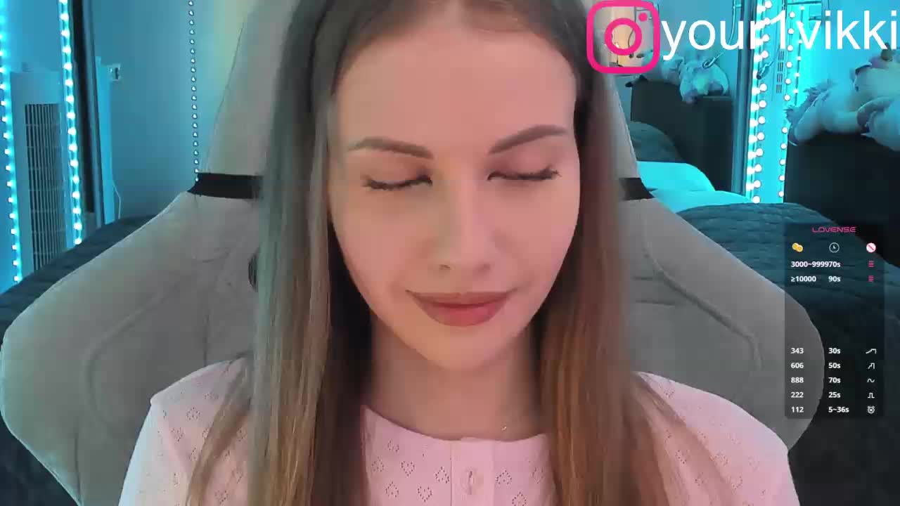 VikkiExtraCheese Live Sex December 19, 2025