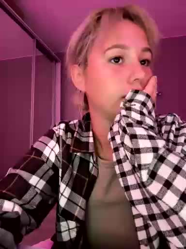 dikidii Live Sex December 12, 2025