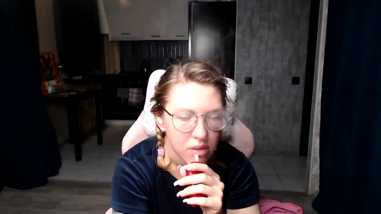 Regimasmile Live Sex December 18, 2025