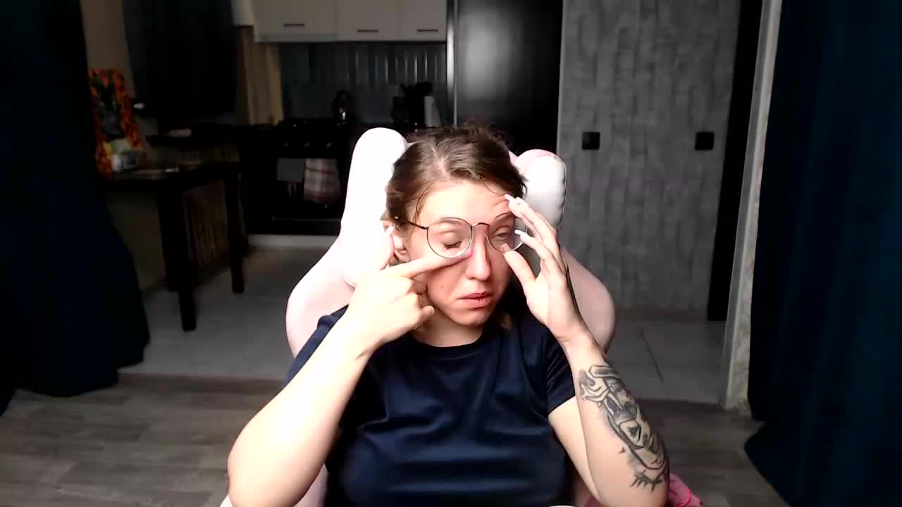 Regimasmile Live Sex December 18, 2025