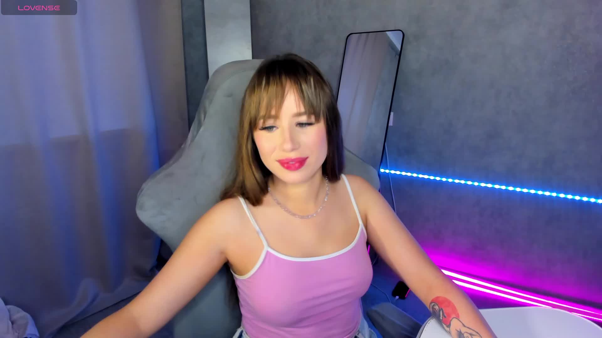 AvroraAvans Live Sex December 14, 2025