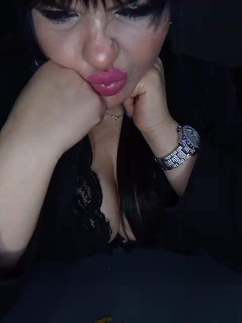 Brunetochkaaa Live Sex December 13, 2025