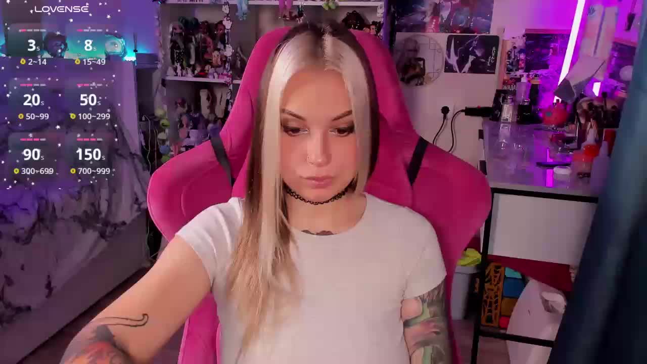 ChloeKohaku Live Sex December 14, 2025