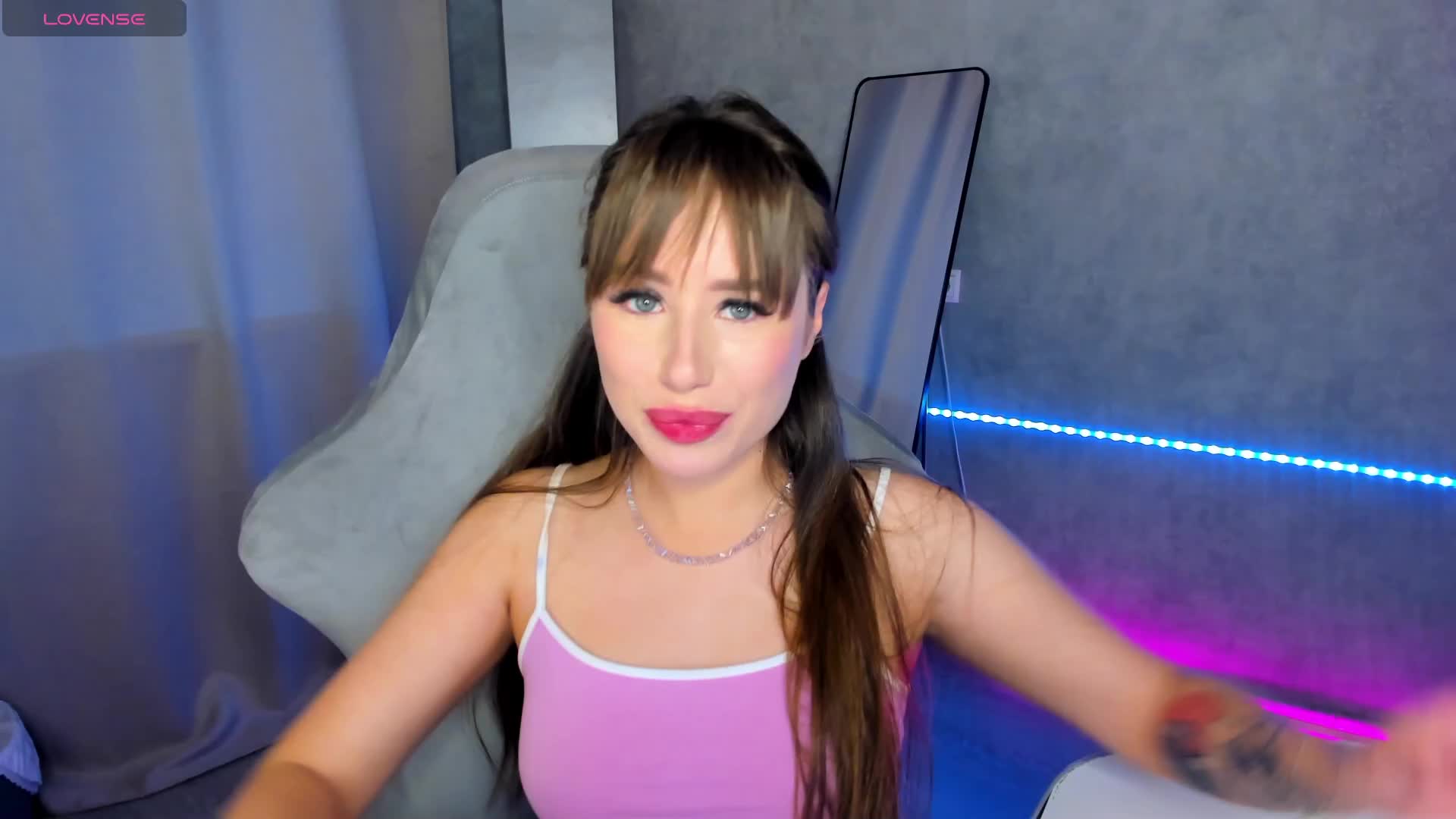 AvroraAvans Live Sex December 14, 2025