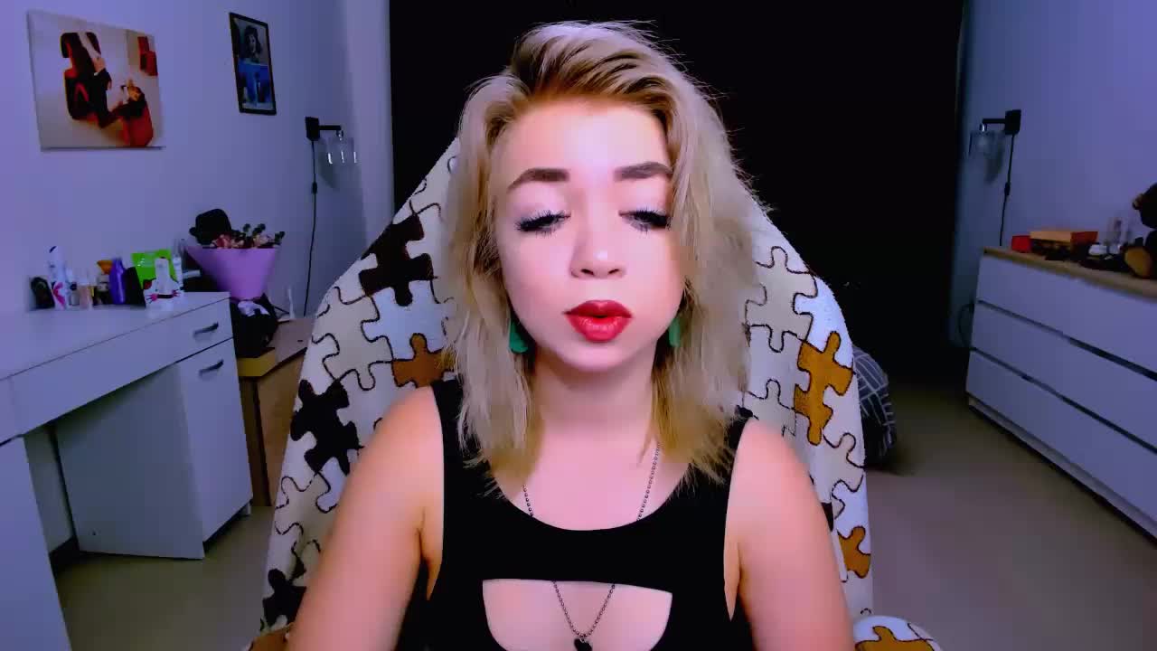 BabyNicole Live Sex December 14, 2025