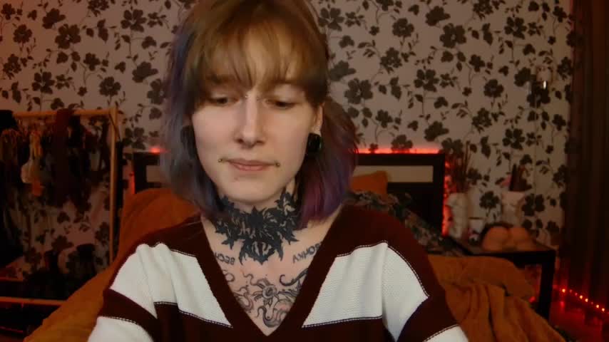 Littlespacemouse Live Sex December 17, 2025