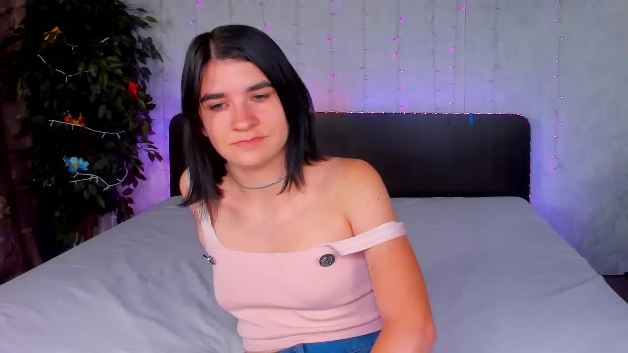 Polly-Love Live Sex December 17, 2025