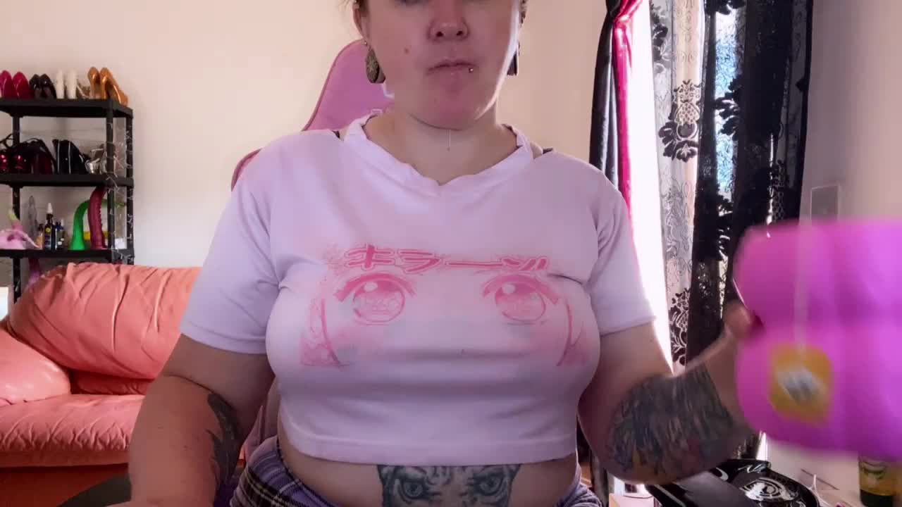 NylonQueen Live Sex December 14, 2025