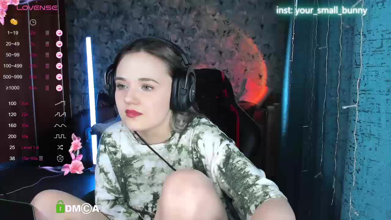 your-small-bunny Live Sex December 15, 2025