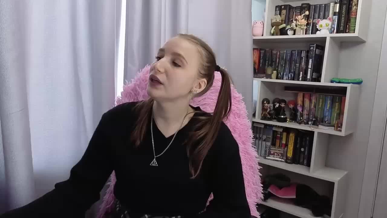 LillyFan-X Live Sex December 14, 2025