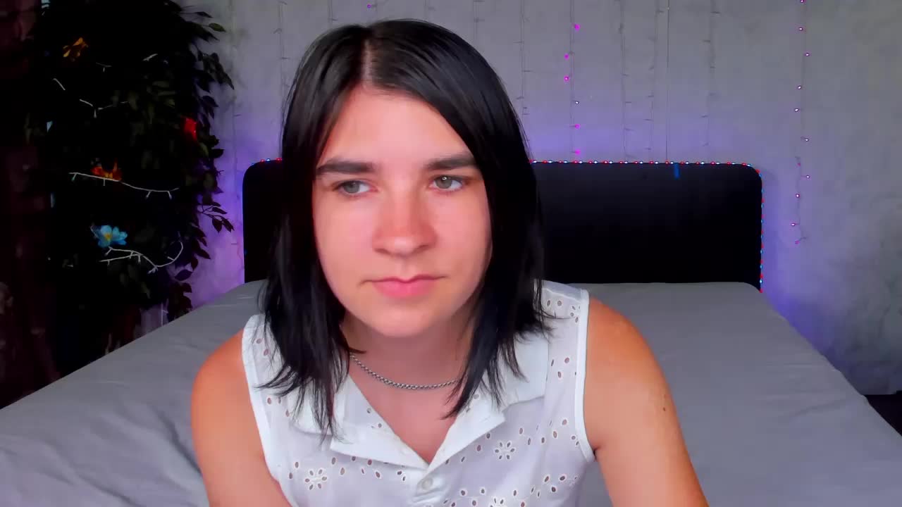 Polly-Love Live Sex December 17, 2025