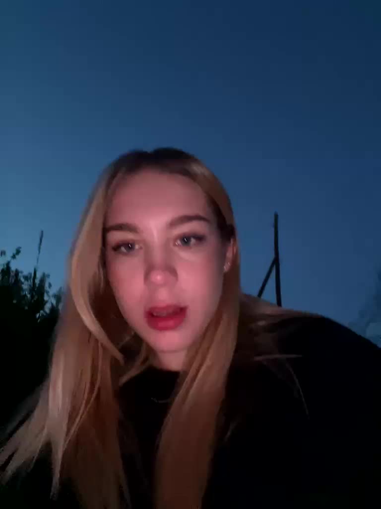 maksisy Live Sex December 15, 2025